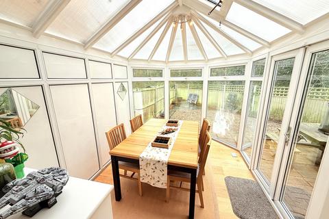 3 bedroom semi-detached house for sale, Marshalls Close, London N11