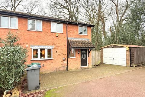 3 bedroom semi-detached house for sale - Marshalls Close, London N11