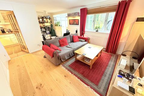 3 bedroom semi-detached house for sale, Marshalls Close, London N11