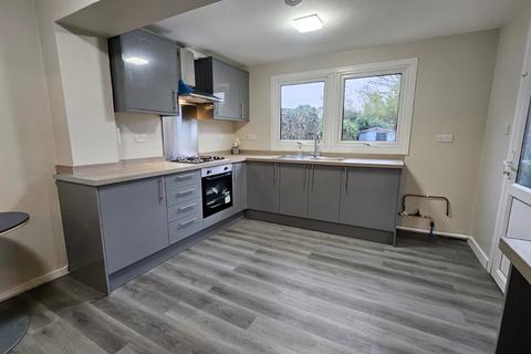 3 bedroom terraced house to rent, Boxoll Road, Dagenham RM9