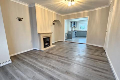 3 bedroom terraced house to rent, Boxoll Road, Dagenham RM9