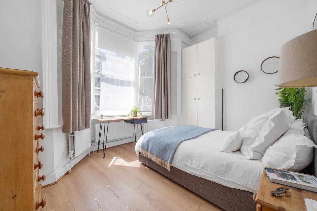Principal bedroom