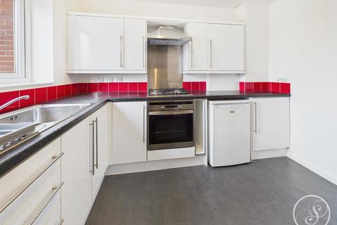 2 bedroom flat to rent, Kendal Bank, Leeds