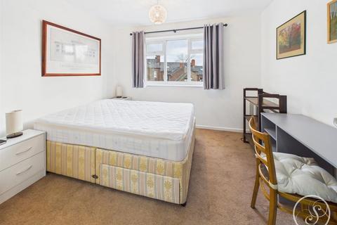 2 bedroom flat to rent, Kendal Bank, Leeds