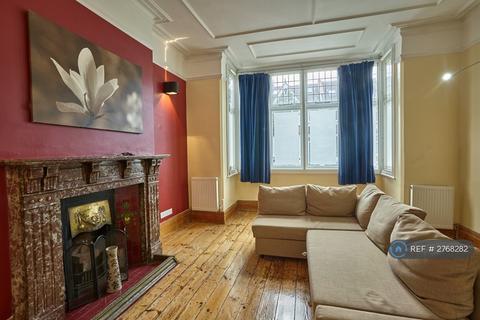 undefined, Wavertree Road, London, SW2