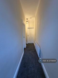 2 bedroom terraced house to rent, King Street, Pontefract, WF8