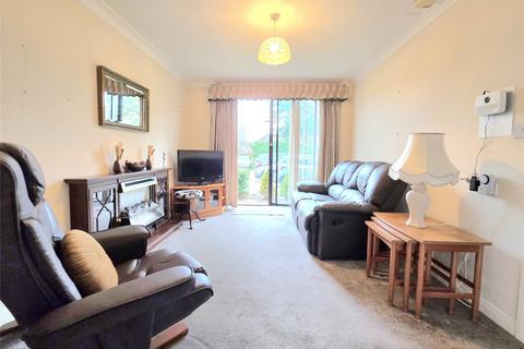 2 bedroom apartment to rent, Magpie Hall Lane, Bromley BR2