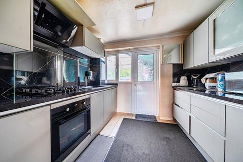 undefined, Elizabeth Road, Basingstoke