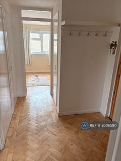 1 bedroom flat to rent, Hamilton Close, London, N17