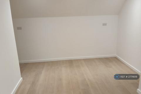 undefined, Kenton Road, Harrow, HA3