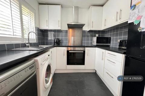 undefined, Waterside Close, Barking, IG11