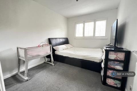 undefined, Waterside Close, Barking, IG11
