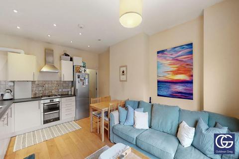 2 bedroom apartment to rent, Balham Hill, London, SW12