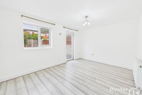 4 bedroom end of terrace house to rent, Hawkins Close, Harrow, HA1