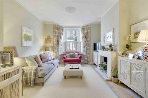 4 bedroom terraced house for sale, Bishops Road, London