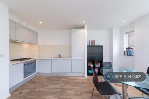 2 bedroom flat to rent, Holloway Road, London, N7