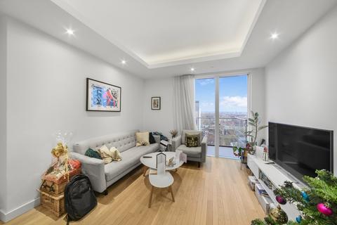 2 bedroom apartment to rent, Park Vista Tower, Cobblestone Square E1W