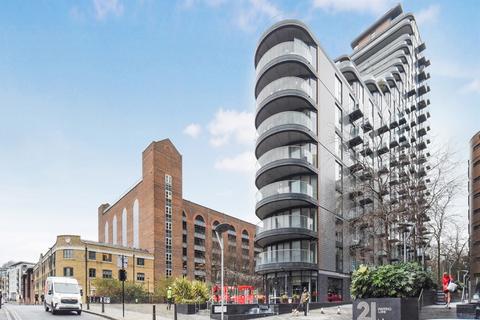 2 bedroom apartment to rent, Park Vista Tower, Cobblestone Square E1W