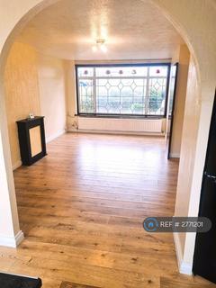 3 bedroom terraced house to rent, Corringham Road, Stanford-Le-Hope, SS17
