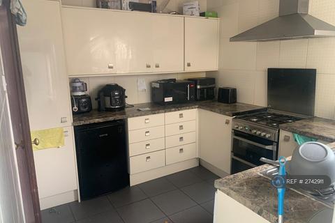 undefined, Felixstowe Road, Ipswich, IP3