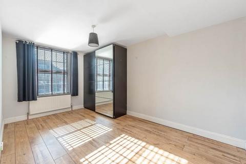 undefined, Uxbridge Road, Pinner, Middlesex, HA5