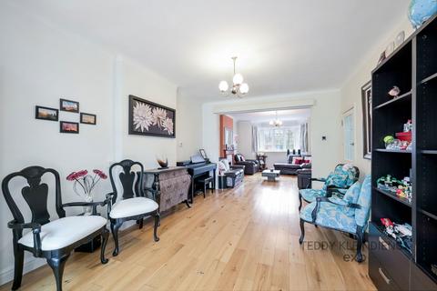 undefined, Malden Road, New Malden KT3