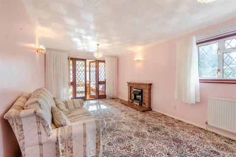 4 bedroom semi-detached house for sale, London Road, Ditton, Aylesford