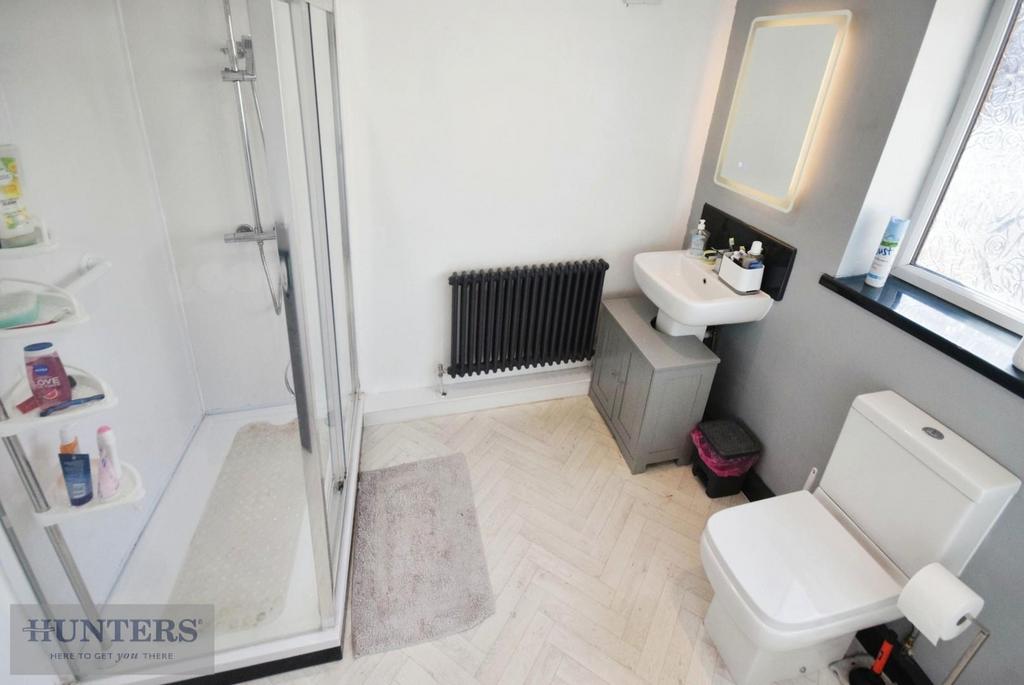 Shower Room W/c