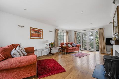 undefined, Hare Hill, Surrey KT15