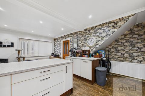 3 bedroom semi-detached house for sale, Stanningley Road, Bramley, Leeds, LS13