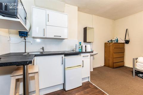 1 bedroom in a house share to rent, Dorset Gardens, Brighton
