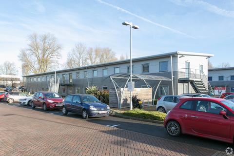 Office to rent, Pine Ct Swindon SN2 8AD