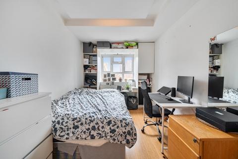4 bedroom property for sale, Gray Street, London, SE1