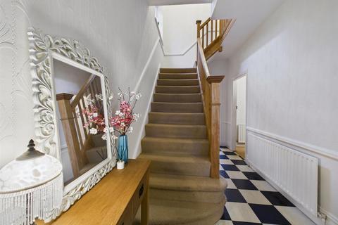3 bedroom detached house for sale, Hillcrest, Monkseaton