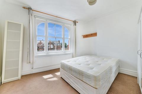 2 bedroom flat to rent, Uxbridge Road, London, W12