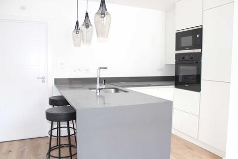 2 bedroom apartment to rent, Brookfield Road, Victoria Park