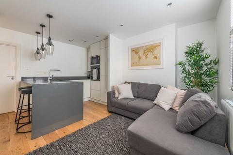 2 bedroom apartment to rent, Brookfield Road, Victoria Park