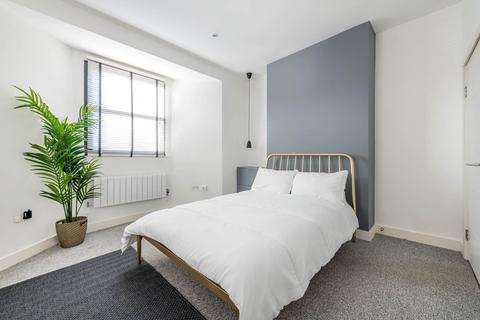 2 bedroom apartment to rent, Brookfield Road, Victoria Park