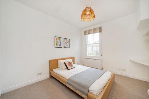 3 bedroom flat for sale, Burnfoot Avenue, London SW6