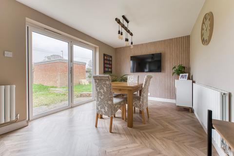 undefined, Sands Lane, Oulton