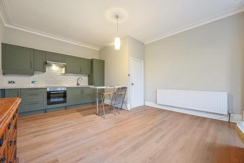 1 bedroom flat to rent, Mount Avenue, Ealing