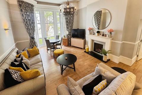 Highwood Grange, Wolborough Hill, NEWTON ABBOT, Devon.