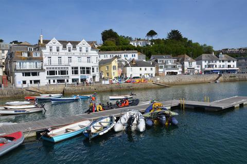 2 bedroom end of terrace house for sale, St Mawes | South Cornwall