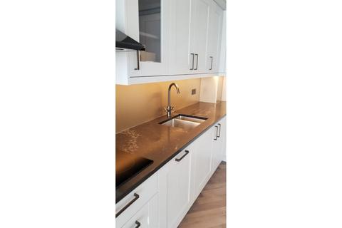 2 bedroom apartment for sale, 3 Merino Gardens, London, E1W