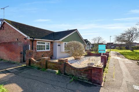 2 bedroom bungalow for sale, Teigngrace, Bishopsteignton Location, Shoeburyness, Essex, SS3