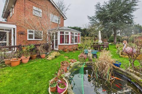 3 bedroom detached house for sale, Ramworth Way, Aylesbury