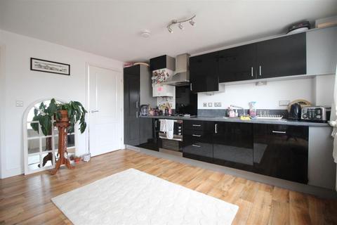 3 bedroom apartment for sale, Deane Road, Wilford, Nottingham
