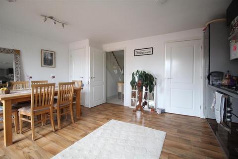 3 bedroom apartment for sale, Deane Road, Wilford, Nottingham