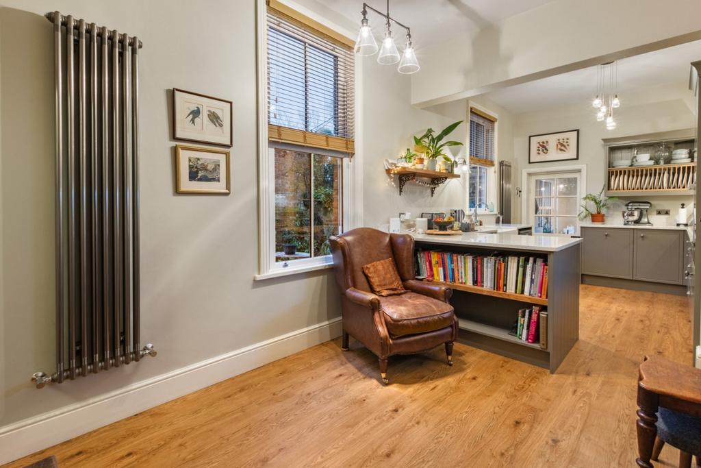 Kitchen/Lounge