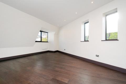2 bedroom flat to rent, Burnham Street, Kingston Upon Thames, Surrey, KT2